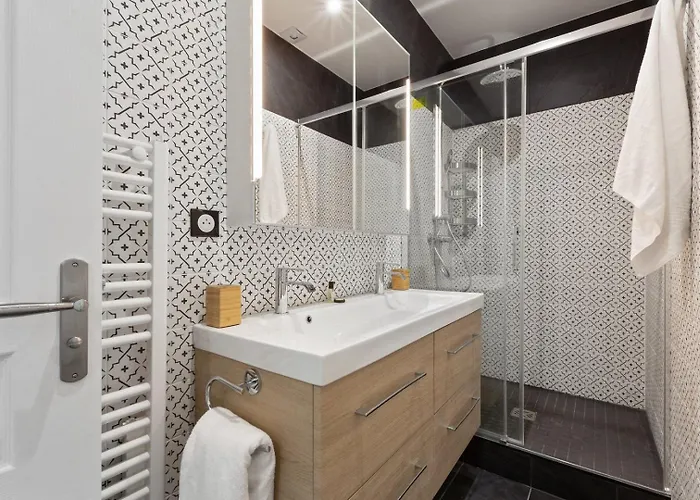 Guestready - For 6 In *